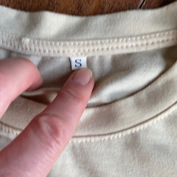 T-shirt - Picture 2 of 3